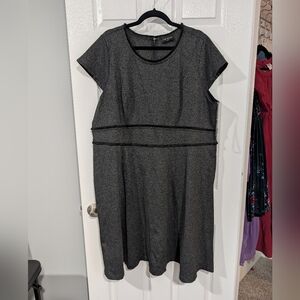Lane Bryant Gray Tweed Short-Sleeve w/ Black Trim Midi Dress Size 24P (Petite)